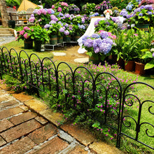 Load image into Gallery viewer, SCENDOR Garden Decorative Fences Panel 18"x16" 5 Pack for Flower Bed Edging Rustproof Dog Fencing
